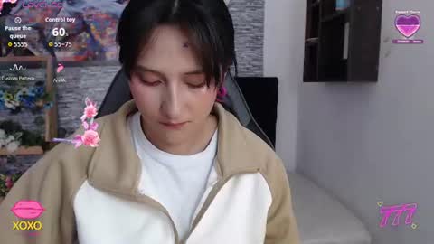 Snapshot of eyesmoon7710 chatting on 10, 7, 2026 eyes moon online show from 10, 7, 2026