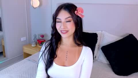 Snapshot of eymicooper chatting on 20, 10, 2025 eymicooper online show from 20, 10, 2025