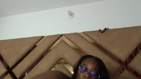 eyshaexotii online show from 1, 4, 2026