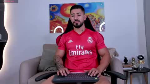 Snapshot of ezzio_scolaro chatting on 18, 7, 2026 Ezzio Scolaro online show from 18, 7, 2026