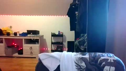 Snapshot of ezzteban935 chatting on 18, 4, 2026 ezzteban935 online show from 18, 4, 2026