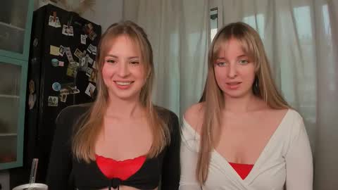 Snapshot of f1oraa chatting on 12, 3, 2025  if you dont have fansly account yet use this link to registration    online show from 12, 3, 2025