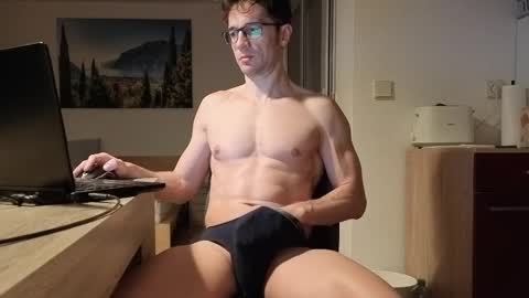 Mick online show from 11, 3, 2025