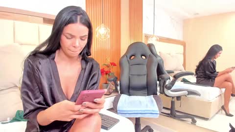 Snapshot of fabiana_rodriguez chatting on 24, 1, 2025 Fabi online show from 24, 1, 2025