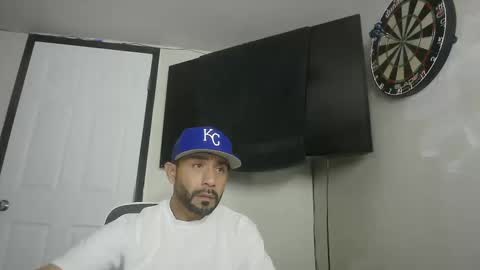 Snapshot of faded805 chatting on 20, 10, 2025 Mark online show from 20, 10, 2025