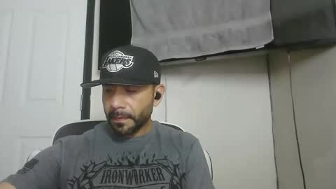 Snapshot of faded805 chatting on 13, 11, 2025 Mark online show from 13, 11, 2025