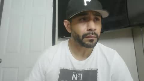 Snapshot of faded805 chatting on 14, 11, 2025 Mark online show from 14, 11, 2025