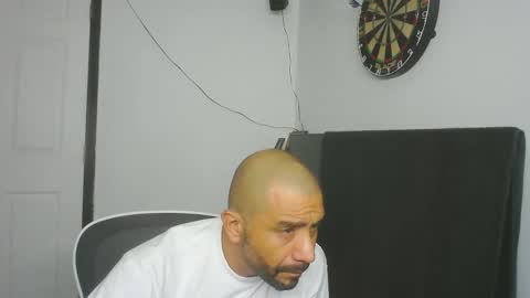 Snapshot of faded805 chatting on 11, 6, 2026 Mark online show from 11, 6, 2026