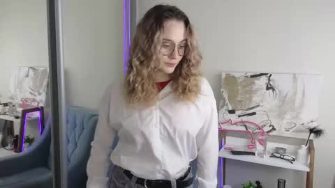 faecavaness online show from 11, 11, 2025