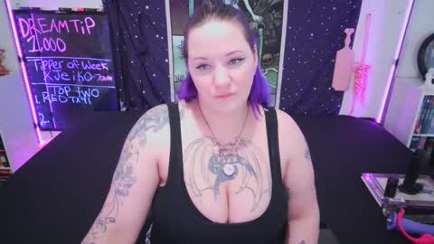 Snapshot of faeofmyth chatting on 17, 9, 2025 faeofmyth online show from 17, 9, 2025