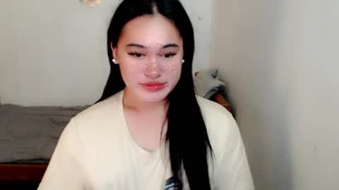 Snapshot of fairy_cuddle chatting on 28, 6, 2026 call me shanaia online show from 28, 6, 2026