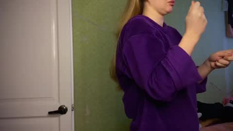 Ilona online show from 19, 4, 2026