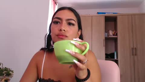 Snapshot of fairylatin chatting on 6, 12, 2024 fairylatin online show from 6, 12, 2024