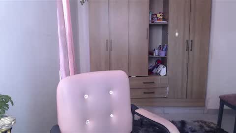 Snapshot of fairylatin chatting on 15, 12, 2024 fairylatin online show from 15, 12, 2024