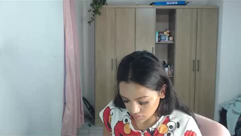 Snapshot of fairylatin chatting on 25, 12, 2024 fairylatin online show from 25, 12, 2024