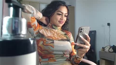 Snapshot of fairylatin chatting on 28, 12, 2024 fairylatin online show from 28, 12, 2024
