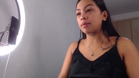 Snapshot of fairylatin chatting on 2, 3, 2025 fairylatin online show from 2, 3, 2025