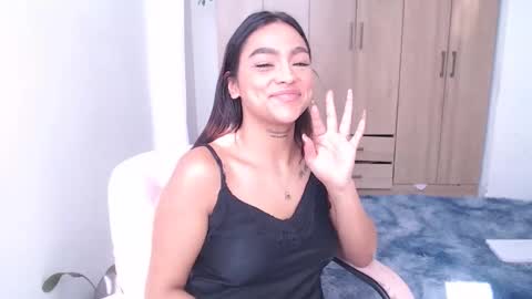 Snapshot of fairylatin chatting on 2, 3, 2025 fairylatin online show from 2, 3, 2025
