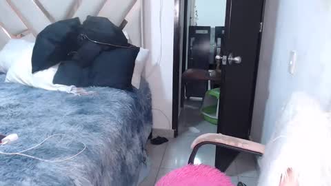 Snapshot of fairylatin chatting on 19, 9, 2025 fairylatin online show from 19, 9, 2025