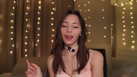 Kaori online show from 4, 12, 2025