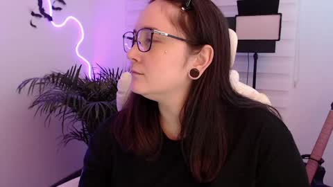 Snapshot of fallenag__ chatting on 7, 5, 2026 OF fallenag 1 online show from 7, 5, 2026