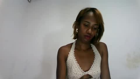 Snapshot of fallinah01 chatting on 29, 7, 2026 fallinah01 online show from 29, 7, 2026