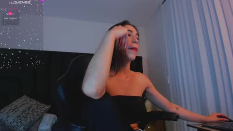 Snapshot of faloonroussel chatting on 9, 9, 2025 Faloon online show from 9, 9, 2025
