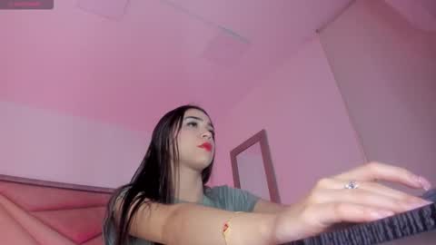 Snapshot of faloonroussel chatting on 26, 9, 2025 Faloon online show from 26, 9, 2025