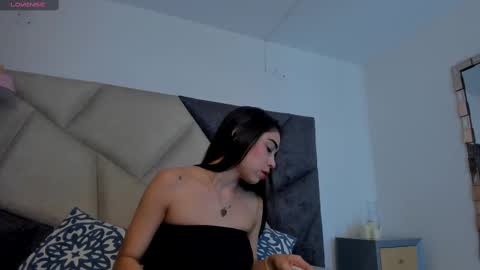 Snapshot of faloonroussel chatting on 1, 10, 2025 Faloon online show from 1, 10, 2025
