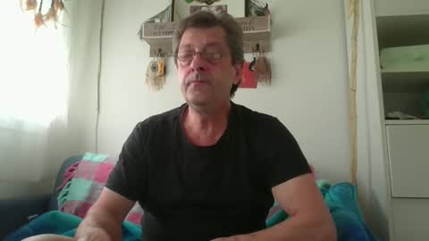 Snapshot of falushp chatting on 13, 4, 2026 falushp online show from 13, 4, 2026