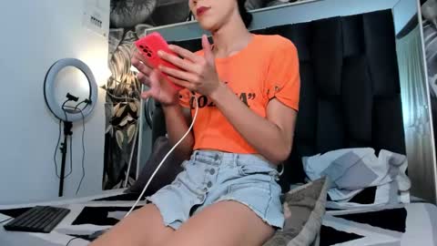 Snapshot of fanasy_andreadollx chatting on 23, 12, 2024 Andrea online show from 23, 12, 2024