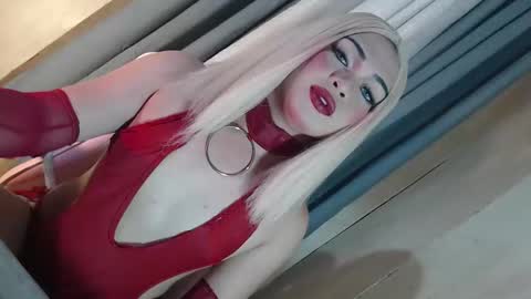 DANIELLA - DONT FORGET TO GIVE ME A THUMBSU UP online show from 15, 1, 2026