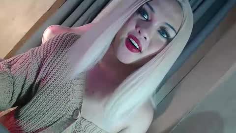 DANIELLA - DONT FORGET TO GIVE ME A THUMBSU UP online show from 28, 2, 2026