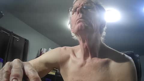 Snapshot of fantasyresort chatting on 1, 2, 2026 fantasyresort online show from 1, 2, 2026