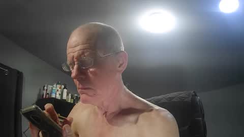 Snapshot of fantasyresort chatting on 1, 3, 2026 fantasyresort online show from 1, 3, 2026