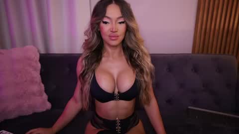 Snapshot of fantasystudiox chatting on 26, 7, 2026 Carmina online show from 26, 7, 2026