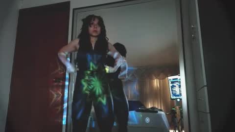 Farah online show from 10, 10, 2025