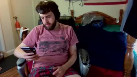 Snapshot of farmboy2398 chatting on 21, 11, 2025 farmboy2398 online show from 21, 11, 2025