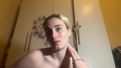 Snapshot of faseremx chatting on 29, 9, 2025 Gattino online show from 29, 9, 2025