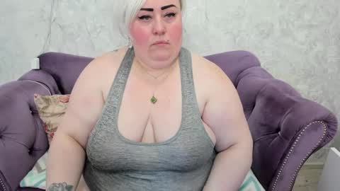 fashiona online show from 15, 2, 2025