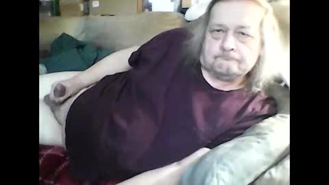 Snapshot of fasteddysex chatting on 10, 3, 2025 HoneyCumJuice4U online show from 10, 3, 2025