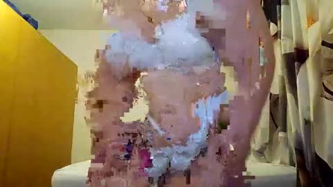 Snapshot of fatasscurvygirl chatting on 20, 10, 2025 AyleenV online show from 20, 10, 2025