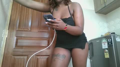 Snapshot of fatassfreak254 chatting on 26, 12, 2024 Winnie online show from 26, 12, 2024