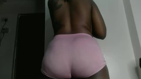 Snapshot of fatassfreak254 chatting on 1, 1, 2025 Winnie online show from 1, 1, 2025