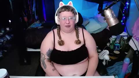 FatVeronica online show from 7, 2, 2025