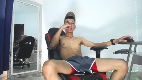 Snapshot of favel_gomez7 chatting on 2, 12, 2024 Favel Gomez online show from 2, 12, 2024