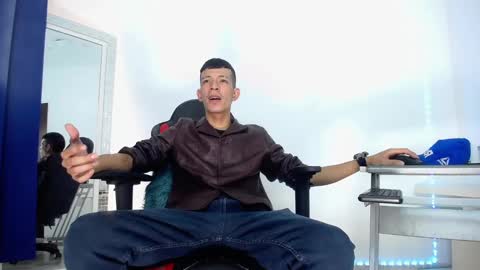 Snapshot of favel_gomez7 chatting on 20, 12, 2024 Favel Gomez online show from 20, 12, 2024