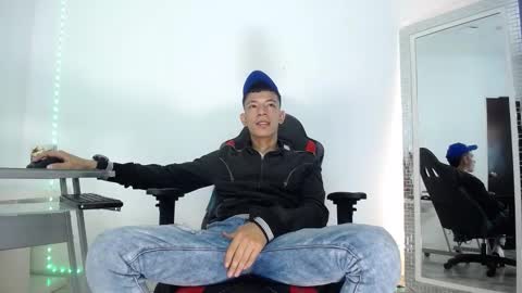 Snapshot of favel_gomez7 chatting on 23, 12, 2024 Favel Gomez online show from 23, 12, 2024