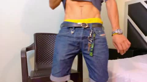 Snapshot of favel_gomez7 chatting on 6, 8, 2026 Favel Gomez online show from 6, 8, 2026