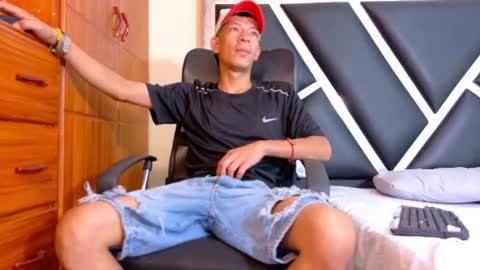 Snapshot of favel_gomez7 chatting on 8, 8, 2026 Favel Gomez online show from 8, 8, 2026